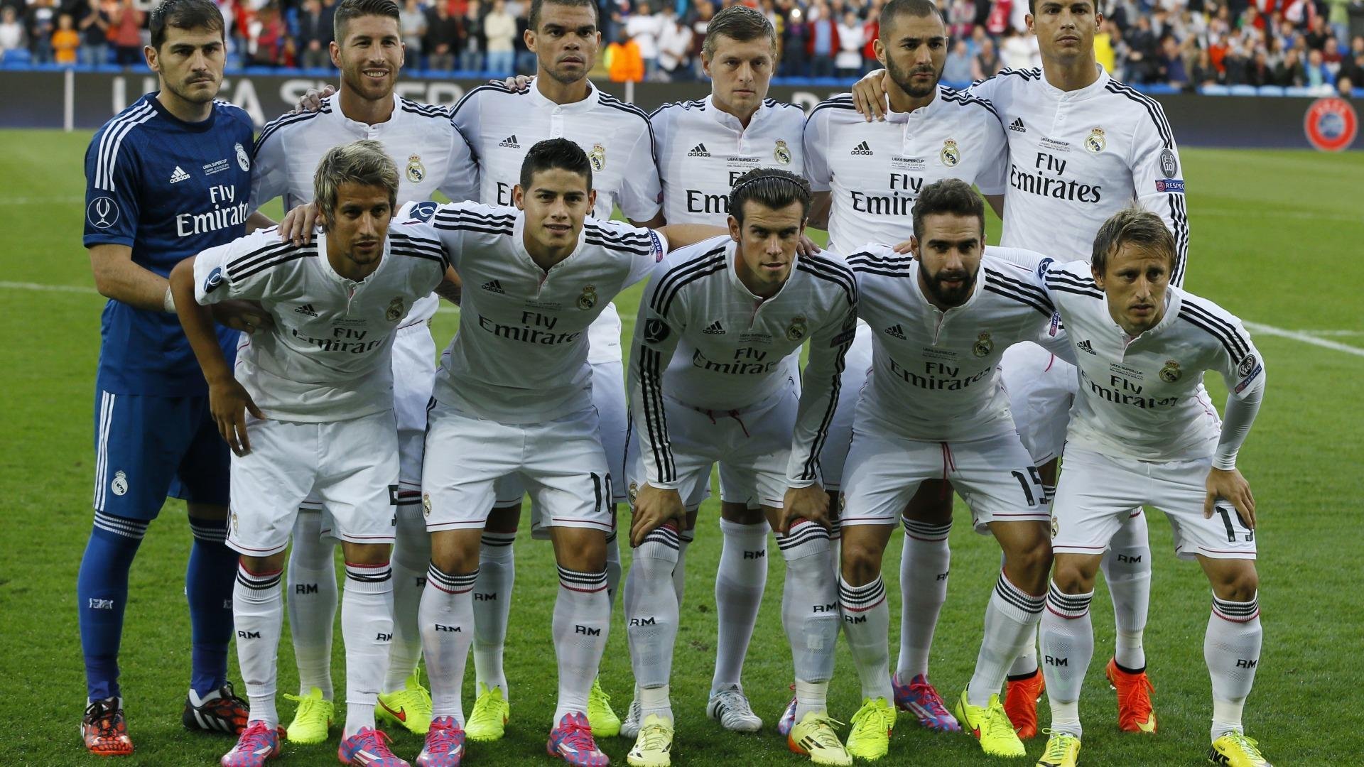 世界杯焦点战前的魔术，一场热身赛掀翻上海队的启示