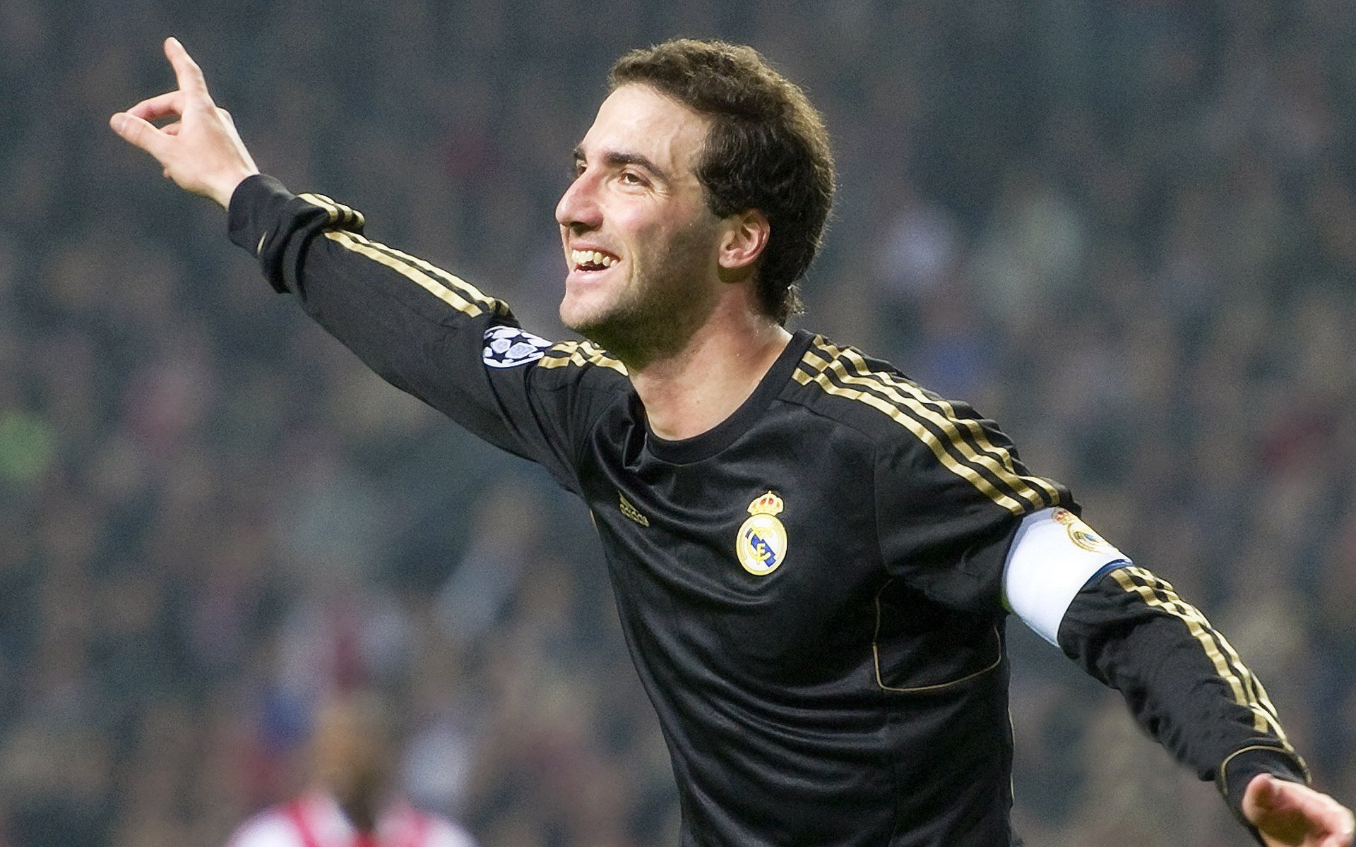 绝杀与领袖，国际米兰的惊魂夜与凯恩的胜利哲学